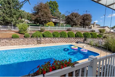 2024 Lexington Dr, Dunbar Township, PA 15425 - Photo 5