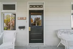 228 S Clay St, Zelienople, PA 16063 - Photo 5