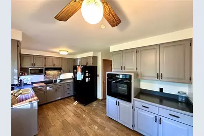 3025 Spring Garden Ave, Neshannock Township, PA 16105 - Photo 17