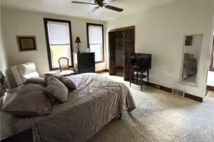 407 Clarence St, Pittsburgh, PA 15211 - Photo 9