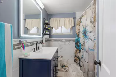 263 Robinhood Rd, Green Tree, PA 15220 - Photo 21