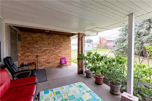 263 Robinhood Rd, Green Tree, PA 15220 - Photo 31
