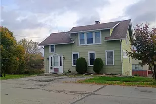 501 College Ave, Grove City Boro, PA 16127 - Photo 1