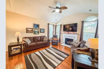 2113 Winchester Ct, Connoquenessing Township, PA 16053 - Photo 3