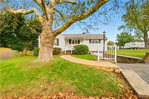 130 Larkspur Cir, Mount Pleasant Township, PA 15666 - Photo 3