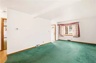 130 Larkspur Cir, Mount Pleasant Township, PA 15666 - Photo 7