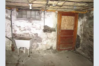 7343 Burton St, Pittsburgh, PA 15218 - Photo 37