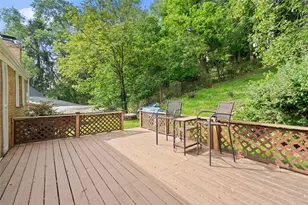 100 Longvue Dr, Ross Twp, PA 15237 - Photo 23