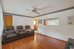 100 Longvue Dr, Ross Twp, PA 15237 - Photo 5