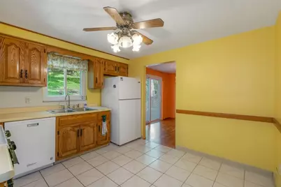 100 Longvue Dr, Ross Twp, PA 15237 - Photo 7