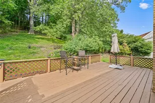 100 Longvue Dr, Ross Twp, PA 15237 - Photo 21