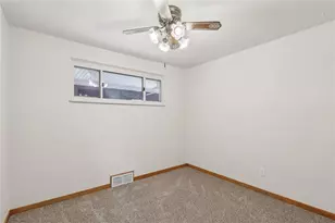 500 Marylea Ave, Pittsburgh, PA 15227 - Photo 17