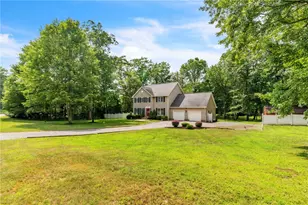 114 Franklin Oaks Dr, Franklin Township, PA 16001 - Photo 1