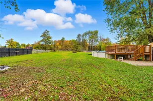 624 S Darby Rd, Hermitage, PA 16148 - Photo 9