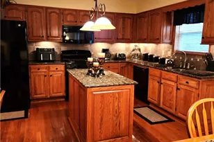 128 Stratford Ct, New Stanton, PA 15672 - Photo 17