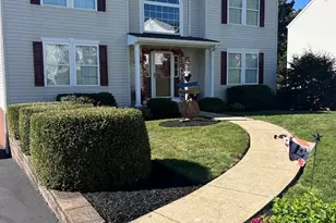 128 Stratford Ct, New Stanton, PA 15672 - Photo 3