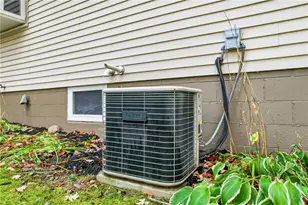 3575 Pleasant Dr, Hermitage, PA 16148 - Photo 9