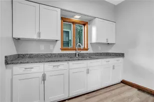 142 E Garfield Ave, New Castle, PA 16105 - Photo 17