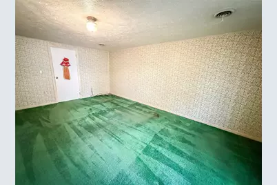 120 Garner Ave, Eau Claire, PA 16030 - Photo 33