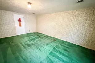 120 Garner Ave, Eau Claire, PA 16030 - Photo 33