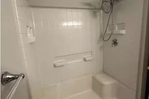 1000 Chatham Park Dr, Scott Township, PA 15216 - Photo 11