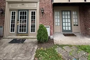 1000 Chatham Park Dr, Scott Township, PA 15216 - Photo 1