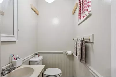 447 Englewood Dr, Ross Twp, PA 15237 - Photo 19