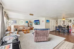 447 Englewood Dr, Ross Twp, PA 15237 - Photo 7