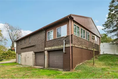 447 Englewood Dr, Ross Twp, PA 15237 - Photo 37