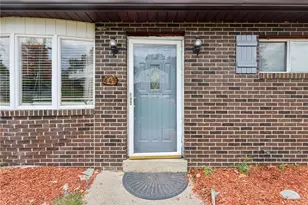 447 Englewood Dr, Ross Twp, PA 15237 - Photo 5