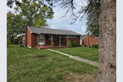 11 N Rolling Hills Ave, Hempfield Township, PA 15642 - Photo 1