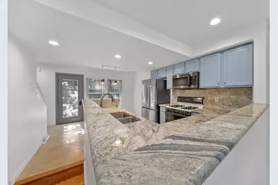 1606 Merriman Court, Pittsburgh, PA 15203 - Photo 9