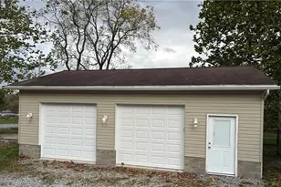 332 Johnson Ln, Bullskin Township, PA 15425 - Photo 3