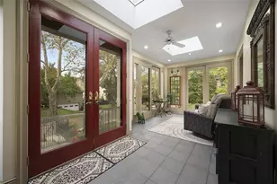 4 Colonial Pl, Pittsburgh, PA 15232 - Photo 9