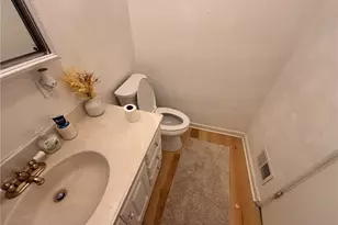 370 Princeton Dr, Pittsburgh, PA 15235 - Photo 13