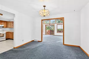 1033 Old Hills Rd, Elizabeth Twp/Boro, PA 15135 - Photo 11