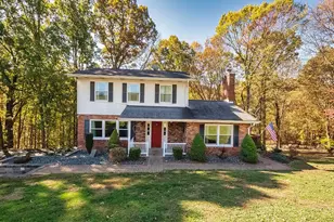 380 Woodland Dr, Upper Burrell, PA 15613 - Photo 1
