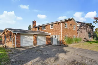 462 Fairlane Blvd, New Galilee, PA 16141 - Photo 3