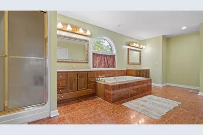 462 Fairlane Blvd, New Galilee, PA 16141 - Photo 35