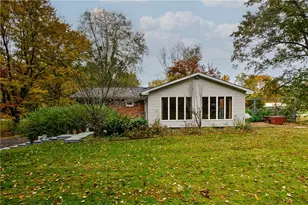 207 Orchard Terrace Dr, Wilmington Township, PA 16142 - Photo 27