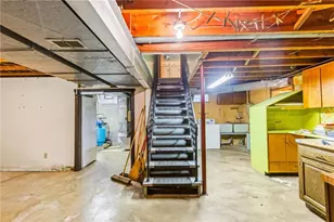 207 Orchard Terrace Dr, Wilmington Township, PA 16142 - Photo 17