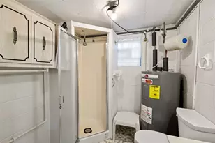 139 Muse-Bishop Rd, Cecil, PA 15317 - Photo 17