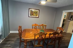 649 Singer Pl, Pittsburgh, PA 15221 - Photo 7