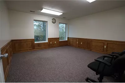 766 E Pittsburgh St, Unit 206, Greensburg, PA 15601 - Photo 5