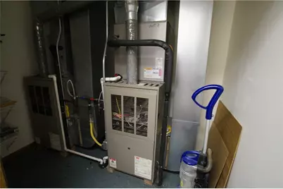 766 E Pittsburgh St Unit 202, Greensburg, PA 15601 - Photo 21