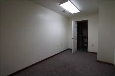 766 E Pittsburgh St, Unit 203, Greensburg, PA 15601 - Photo 3