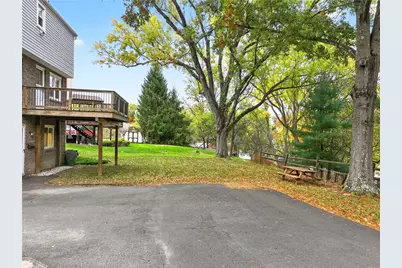 497 Bassett Dr, Bethel Park, PA 15102 - Photo 25