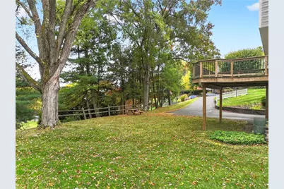 497 Bassett Dr, Bethel Park, PA 15102 - Photo 23