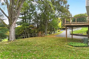 497 Bassett Dr, Bethel Park, PA 15102 - Photo 23