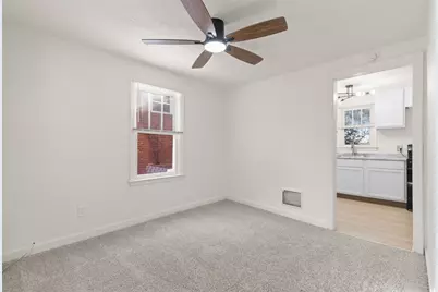 2165 Lindsay Rd, Pittsburgh, PA 15221 - Photo 9